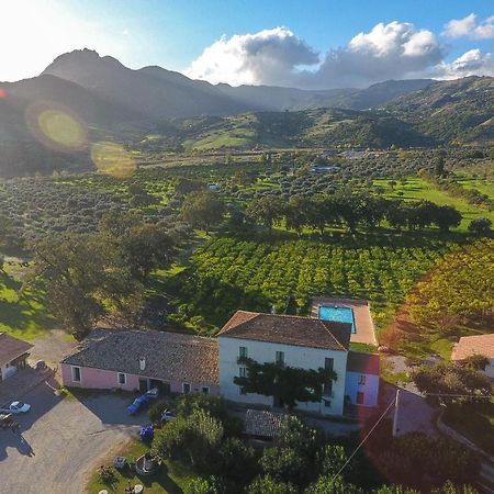 Barone Gr Macri Agriturismo Modi Джераче Екстер'єр фото