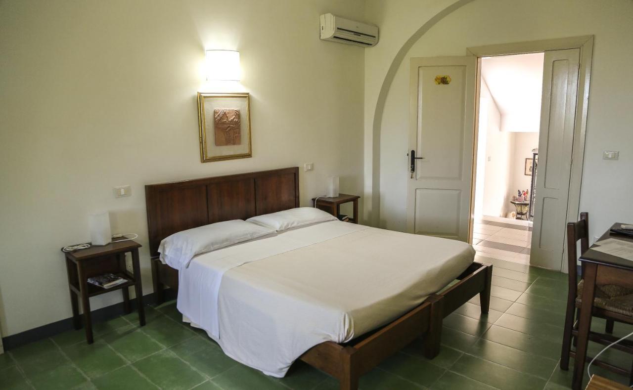 Barone Gr Macri Agriturismo Modi Джераче Екстер'єр фото